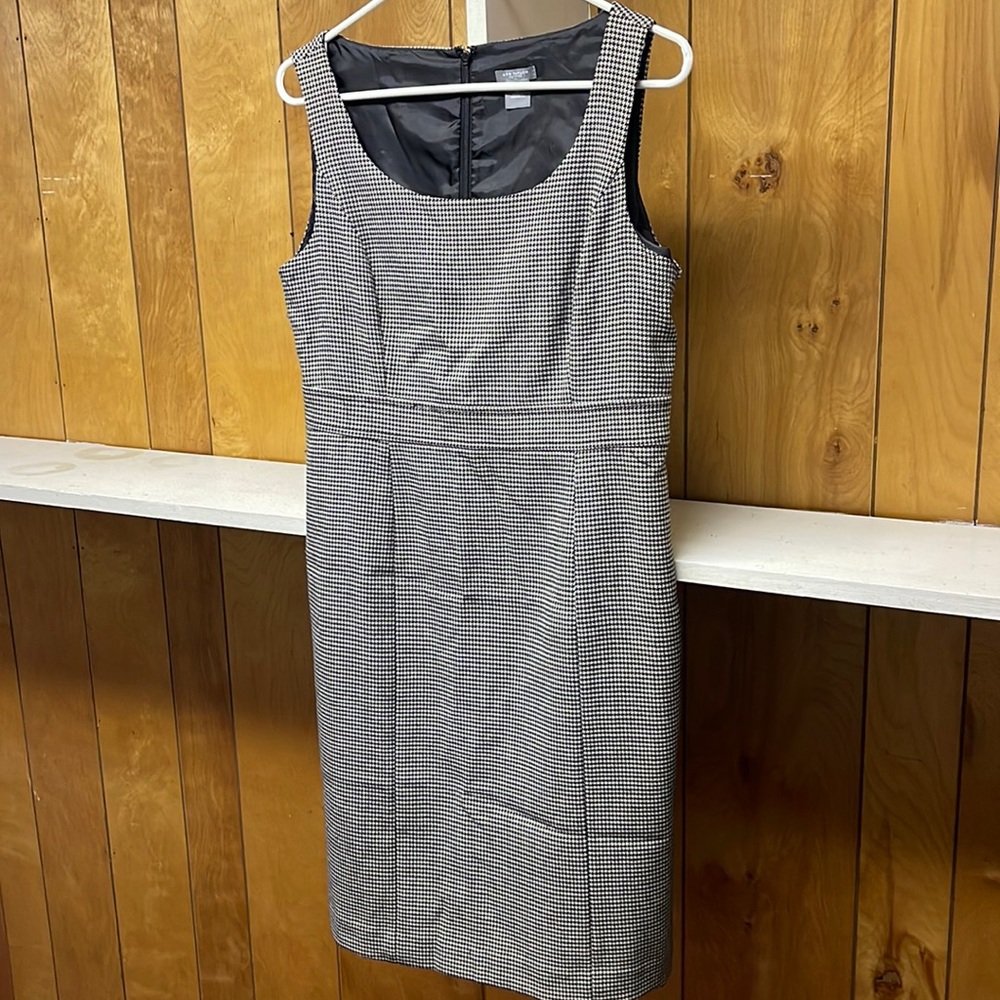 Ann Taylor size 8 petite herringbone dress